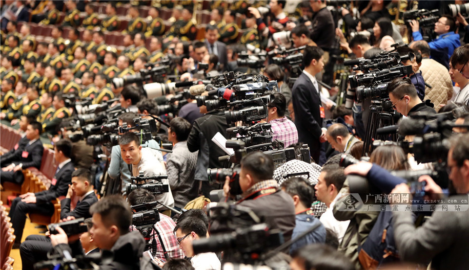 “湾区升明月”音乐晚会引港澳媒体广泛关注